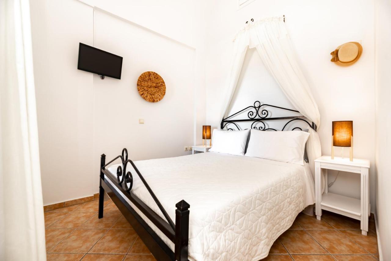 Villa By Hotel Thira 费拉 外观 照片