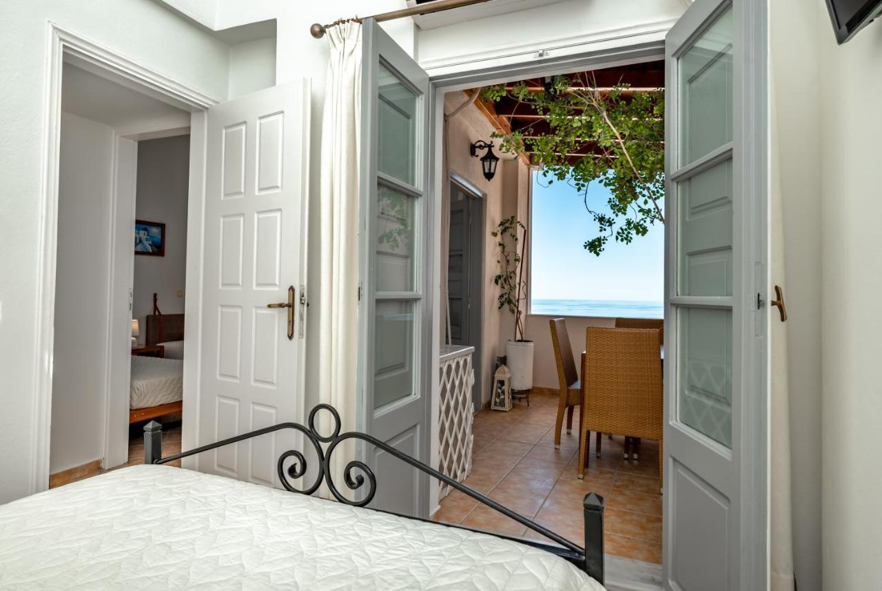 Villa By Hotel Thira 费拉 外观 照片